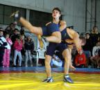 Stire din Sport : Campionii saltelelor au mușchii lui Hercule