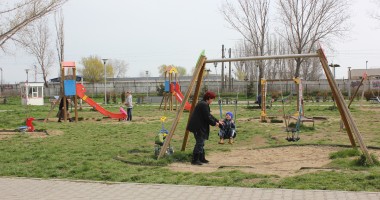 Parc sau refugiu pentru "drogați și derbedei"? / Galerie foto - 10