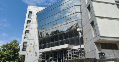 Stire din Eveniment : Opt inculpați din dosarul „Fabrica de moșteniri”, în fața instanței. Ce spun avocații