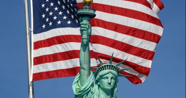 Stire din Actualitate : 4 iulie, Ziua Americii. Ce tradiții respectă americanii de Ziua SUA