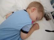 Stire din Diverse : Fără vizite nocturne în patul părinților