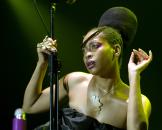 Erykah Badu, în regim de eliberare condiționată