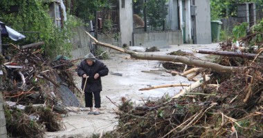 Galerie foto și video/ Inundații devastatoare în Bulgaria! Mii de români sunt sinistrați în Albena: "Bulgarii și-au bătut joc de noi!" - UPDATE - 2