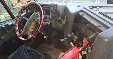 Stire din Eveniment : Autoutilitară uzată, interzisă la PTF Vama Veche