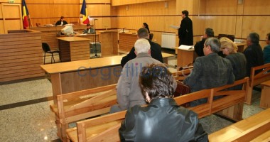 Stire din Eveniment : Cercetat pentru că tracta o remorcă neînmatriculată