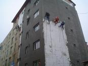 Stire din Social : Reabilitarea termică a blocurilor, înghețată de lipsa banilor în consiliile locale