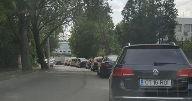 Galerie FOTO. Accident puternic între un BMW și o dubă de marfă, pe bulevardul Mamaia - 4