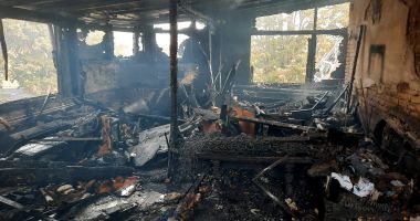 Incendiu la Constanța. Arde mansarda unei case - 2