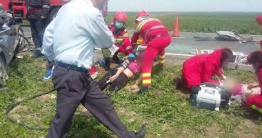 GALERIE FOTO-VIDEO. ACCIDENT RUTIER GRAV ÎN CONSTANȚA. CINCI VICTIME! A FOST SOLICITAT ELICOPTERUL SMURD - 4