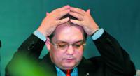 Emil Boc rămâne premier