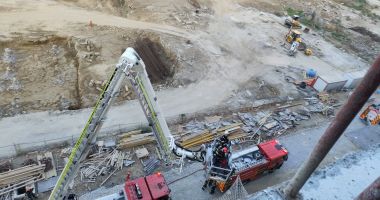 Incendiu de proporții în zona Energia. Mai multe mașini de pompieri au plecat în misiune - 2