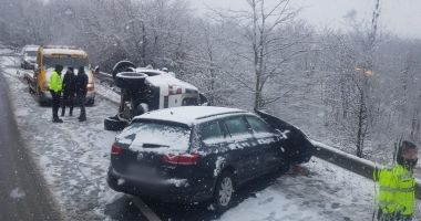 GALERIE FOTO/ ACCIDENT GRAV LA MURFATLAR. TREI MAȘINI IMPLICATE! - 7
