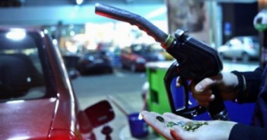 Stire din Economie : O nouă taxă pe carburanți, în locul luptei cu corupția și evaziunea fiscală