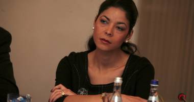 Stire din Politică-Administrație : Birchall propune dezbatere privind conversia creditelor