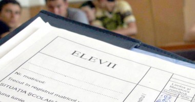 Stire din Cultură-Educație : Părinții, chemați să lupte împotriva abandonului școlar
