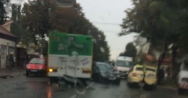 Accident în zona Abator. Sunt implicate patru autoturisme
