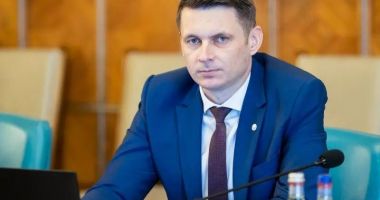 Stire din Politică-Administrație : Se intră în vacanţă parlamentară dar va mai avea loc o sesiune extraordinară