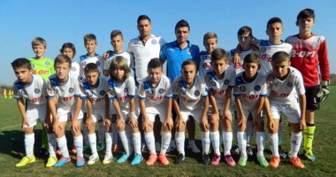 Stire din Sport : Academia Hagi, două medalii de bronz la Cupa E On Kinder