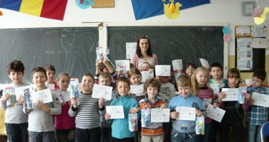 Stire din Sănătate : Academia de Zâmbete, participantă la "Săptămâna Altfel" din școlile constănțene