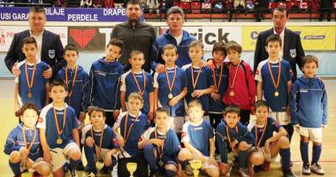 Stire din Sport : Academia Farul va concura  cu cinci echipe la Brașov Indoor Cup
