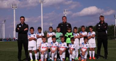 Stire din Sport : Fotbal: Două echipe de la Academia Hagi participă la "Cupa Interstar"