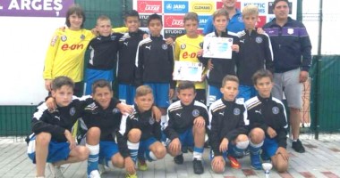 Stire din Sport : Constănțeanul Cosmin Trandafir, "cel mai bun portar", de la "Cupa Juniorului", la fotbal