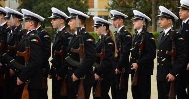 Stire din Cultură-Educație : Aproape 2.000 de studenți încep cursurile la Academia Navală