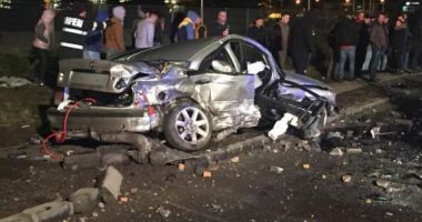 Stire din Eveniment : ACCIDENT RUTIER! O victimă încarcerată
