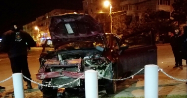 GALERIE FOTO / ACCIDENT GRAV PE STRADA CARAIMAN. Un șofer nu a acordat prioritate - 2