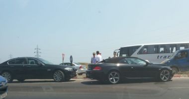 GALERIE FOTO / TRAFIC BLOCAT! Accident rutier la intersecția străzilor Mangaliei cu Hatman Arbore - 2