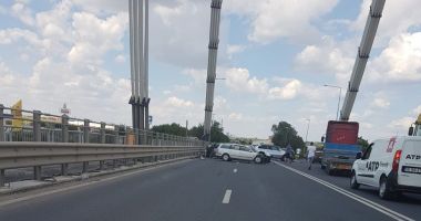 Stire din Eveniment : ȘOFERI, ATENȚIE! ESTE ACCIDENT PE PODUL AGIGEA! TRAFICUL, ÎNGREUNAT