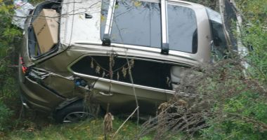 ACCIDENT RUTIER spectaculos, la Tuzla. Două autoturisme făcute praf! GALERIE FOTO - 4