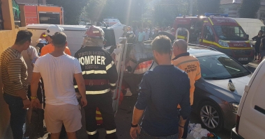 Grav accident rutier în Constanța. Două mașini s-au răsturnat - 3