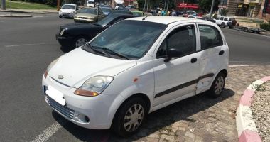 Galerie foto / Accident la Constanța. O victimă, după ce un șofer nu a acordat prioritate - 3