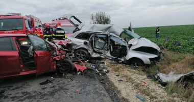 GALERIE FOTO. ACCIDENT RUTIER GRAV ÎN CONSTANȚA. TREI MORȚI! - 2