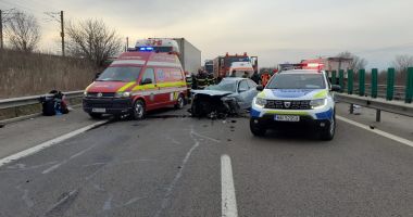 GALERIE FOTO. Accident grav pe Autostrada Soarelui. Intervine elicopterul SMURD - 3