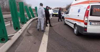 GALERIE FOTO. Accident grav pe Autostrada Soarelui. Intervine elicopterul SMURD - 2