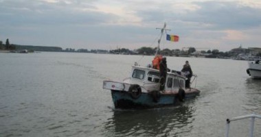 Stire din Eveniment : Turiști răniți într-un accident naval