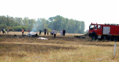 Stire din Eveniment : Update - Accident aviatic urmat de explozie, în România! Pilotul a decedat