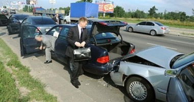 Stire din Social : InfoUtil / Ce trebuie să faceți dacă aveți un accident în străinătate