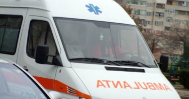 Stire din Eveniment : Accident cumplit în Bacău. Un mort și doi răniți grav