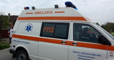 Stire din Eveniment : Accident GRAV: Circulație îngreunată pe DN 7