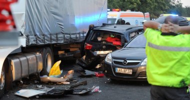 ACCIDENT GRAV în Ungaria. TREI români morți