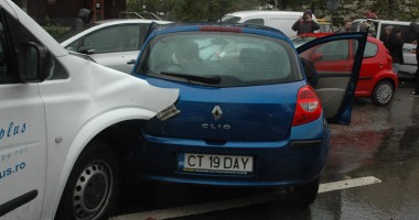 GALERIE FOTO / Accident rutier în lanț,  la Constanța. Patru mașini lovite - 3
