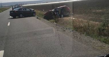 CARNAGIU LA TARIVERDE / Două mașini s-au ciocnit frontal. Imagini de groază pentru anchetatori!