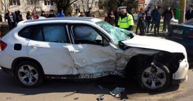 Accident grav în Poarta 6. Doi șoferi au ajuns la spital - 2