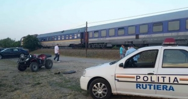 ACCIDENT TERIBIL. Un biciclist, SPULBERAT de tren
