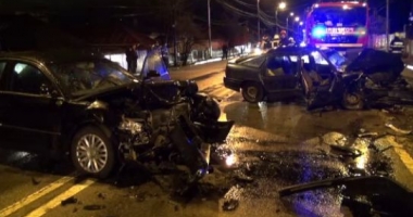 Accident grav. Trei persoane au fost rănite și au ajuns la spital - 3
