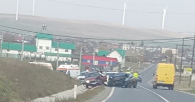 ACCIDENT RUTIER. IMPACT ÎNTRE UN PORSCHE ȘI O DACIA
