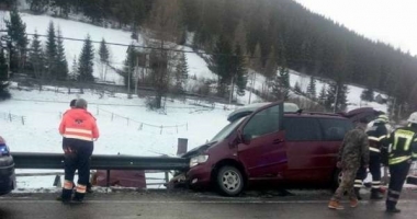 Stire din Eveniment : ACCIDENT RUTIER! Șase victime, dintre care doi copii